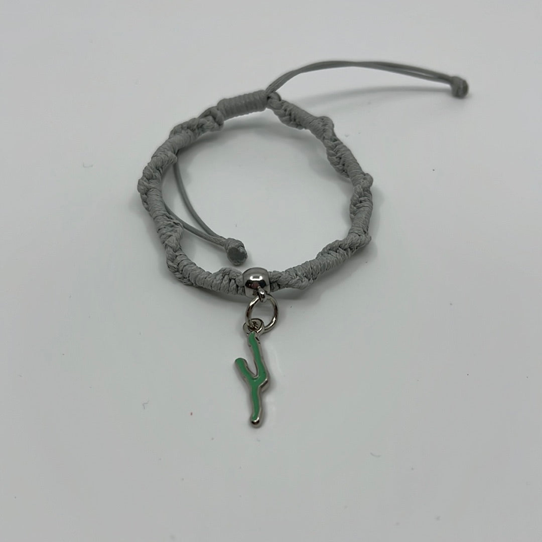 Keuka Vida Twist String Bracelet