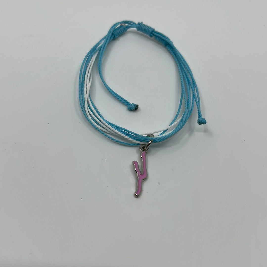 Keuka Vida String Bracelet