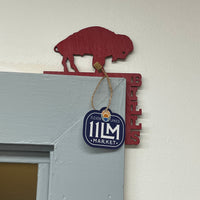 Buffalo corner door sign