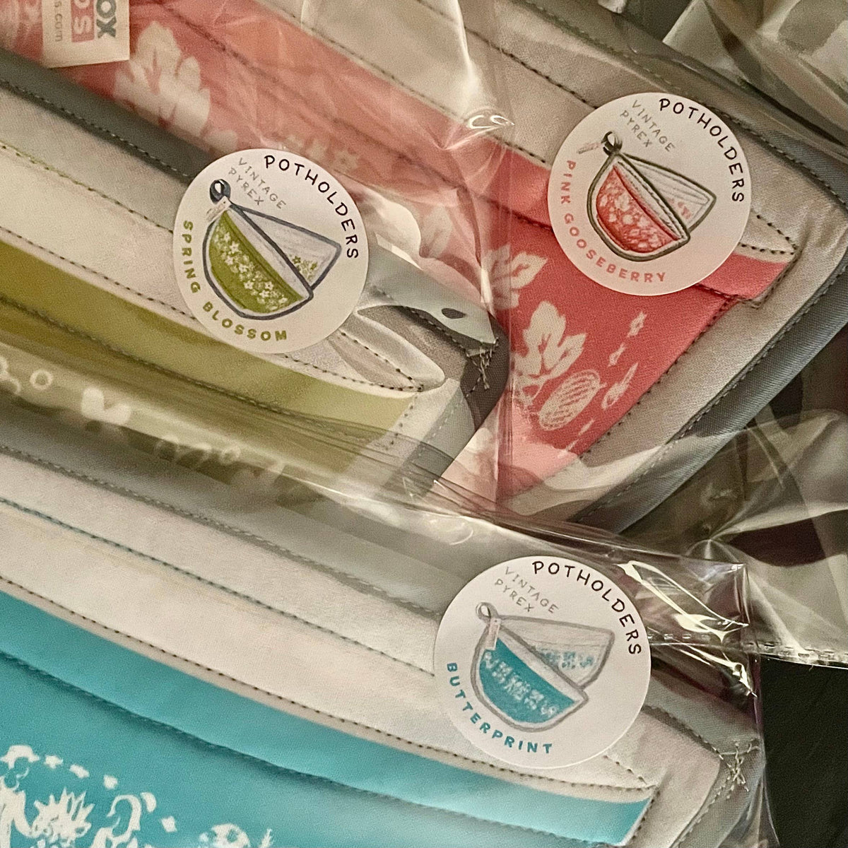 2 Potholders - Pyrex Turquoise Snowflake Bowl Potholders